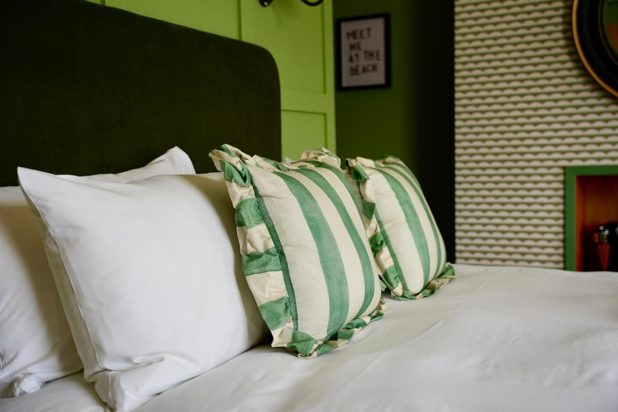 The London & Paris Hotel Folkestone Bagian luar foto