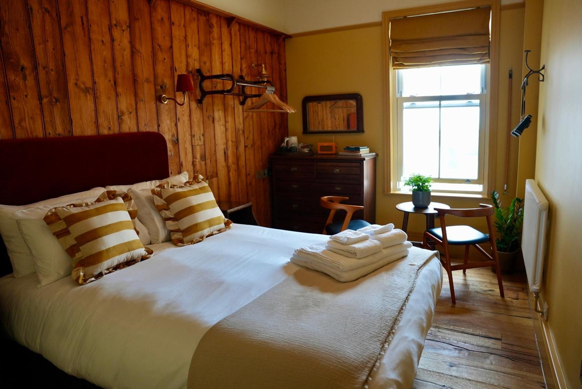 The London & Paris Hotel Folkestone Bagian luar foto